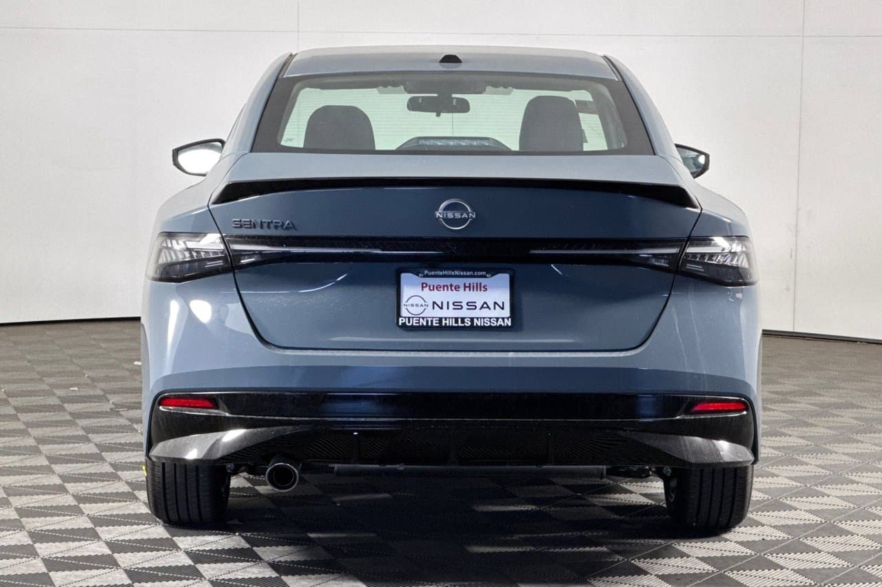 2027 Nissan Sentra SR 4