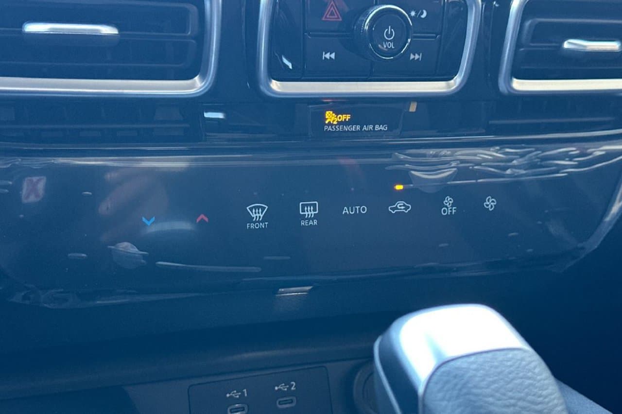 2027 Nissan Sentra SR 16