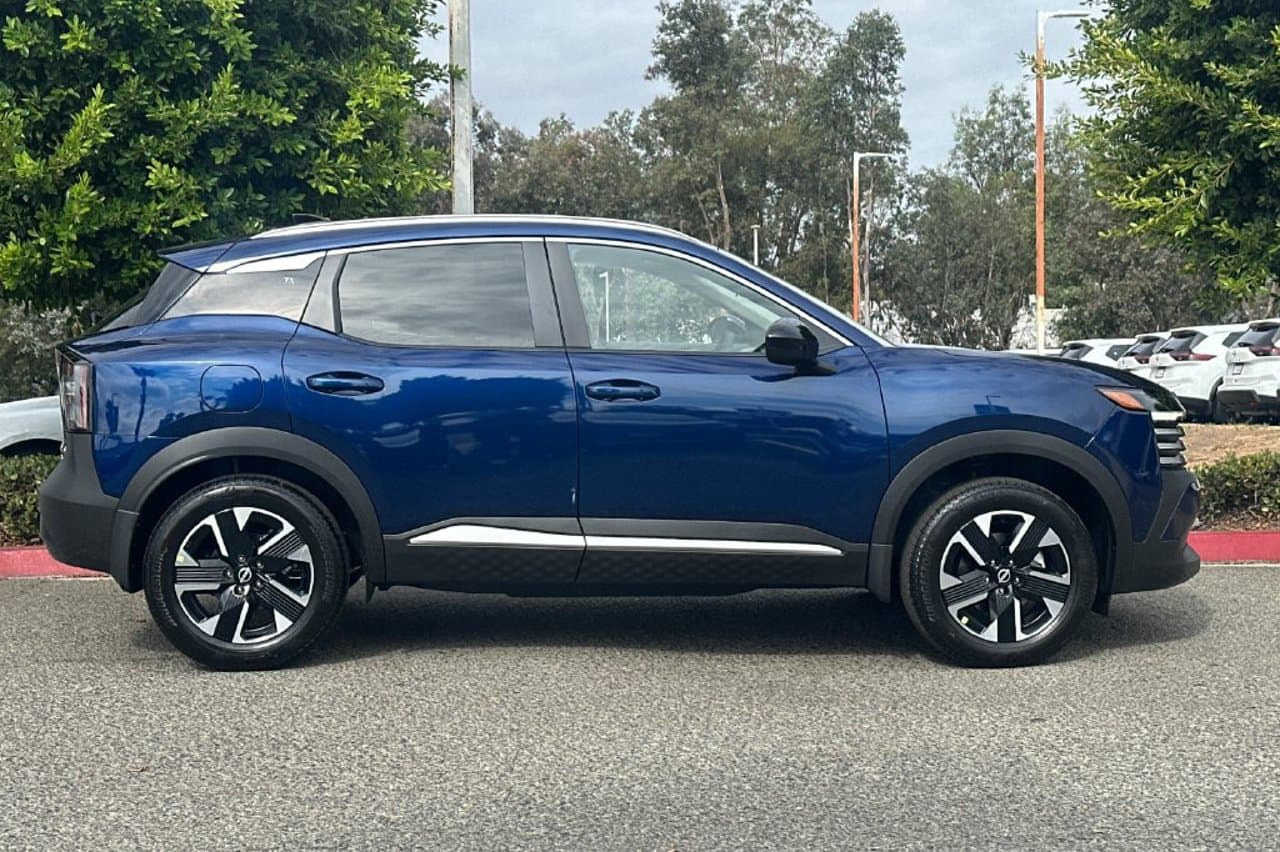 2027 Nissan Kicks SV 3