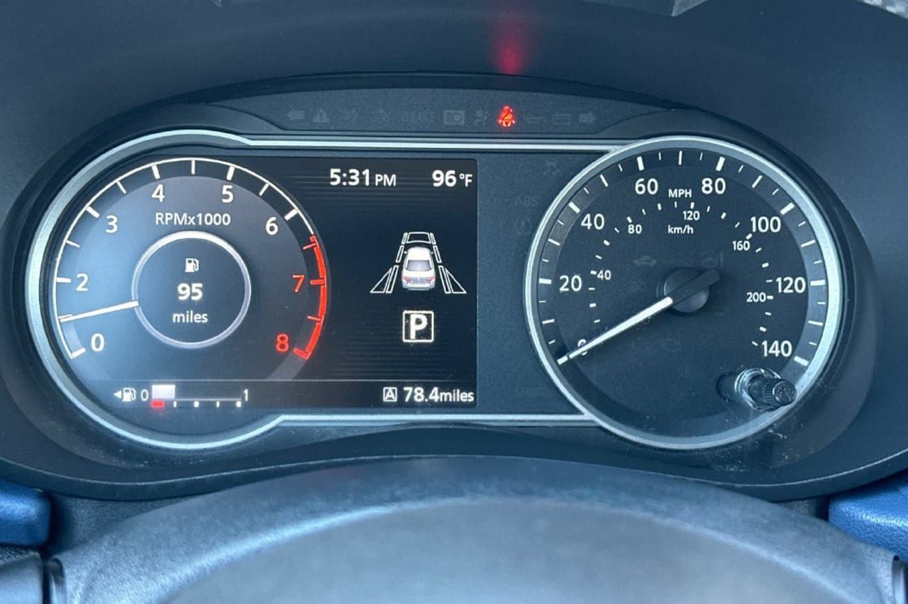 2025 Nissan Versa SV 20