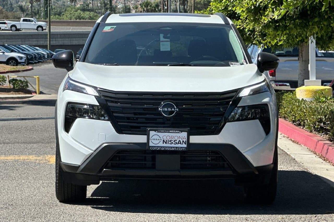 2026 Nissan Rogue Dark Armor 7