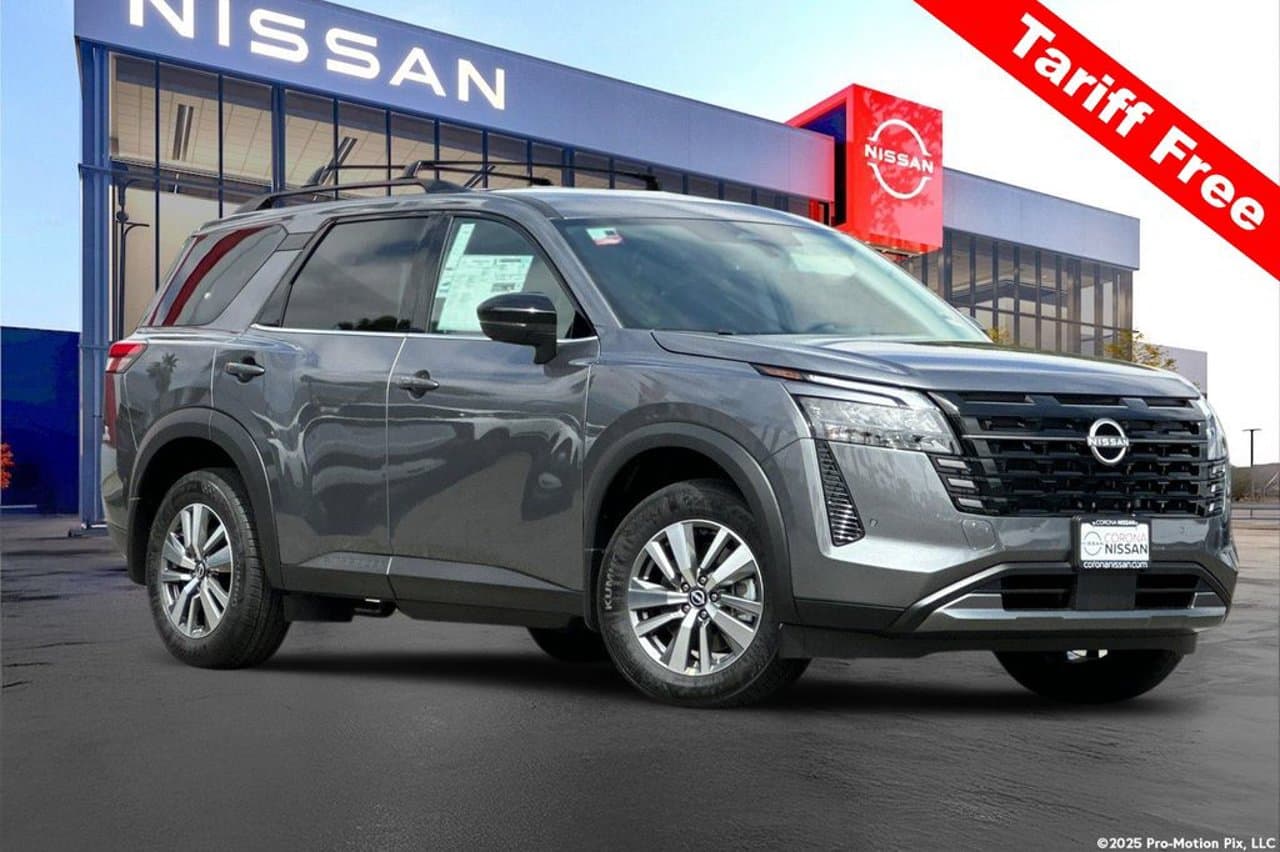 2026 Nissan Pathfinder SL 1