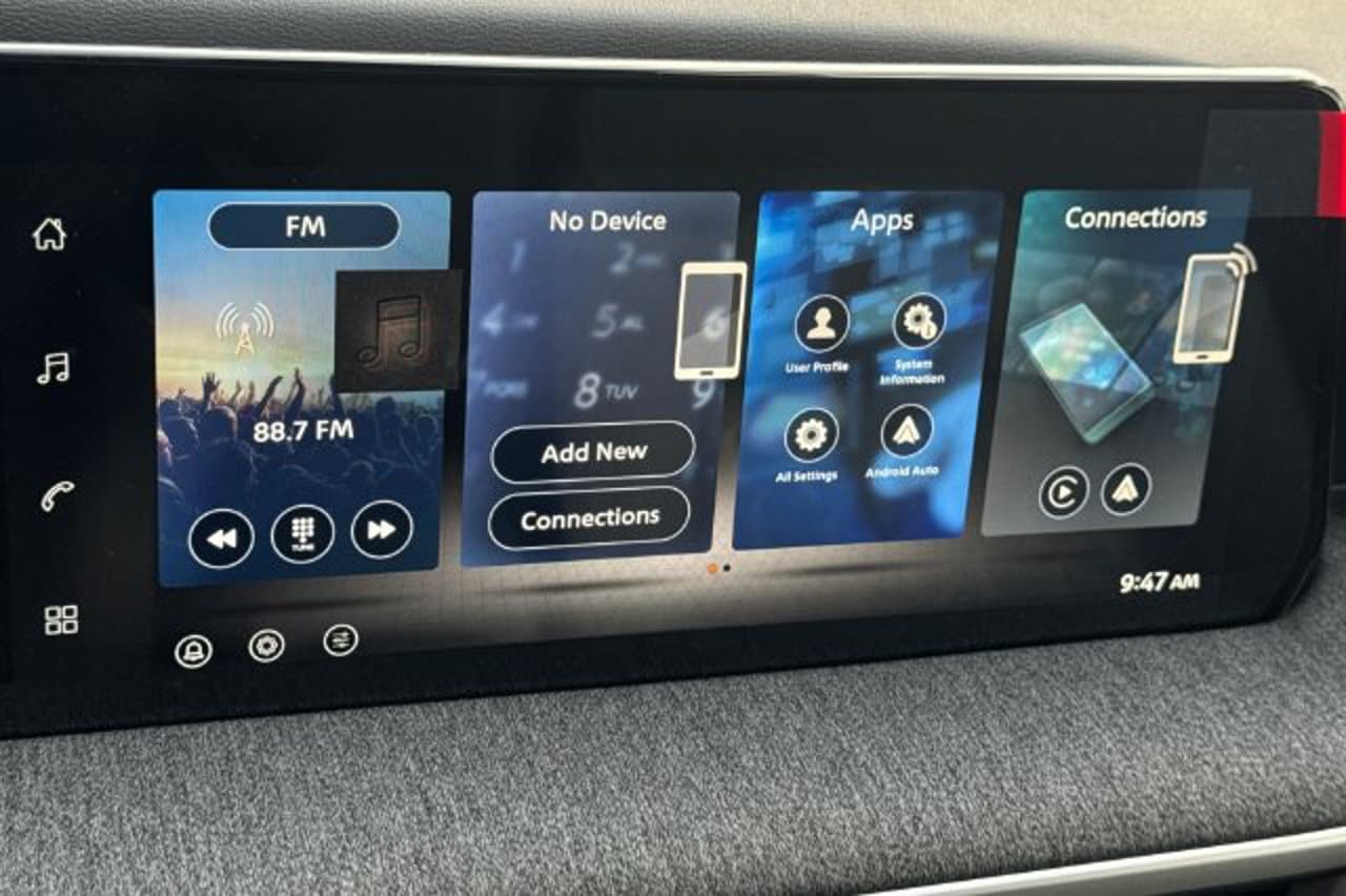 2027 Nissan Kicks SV 15