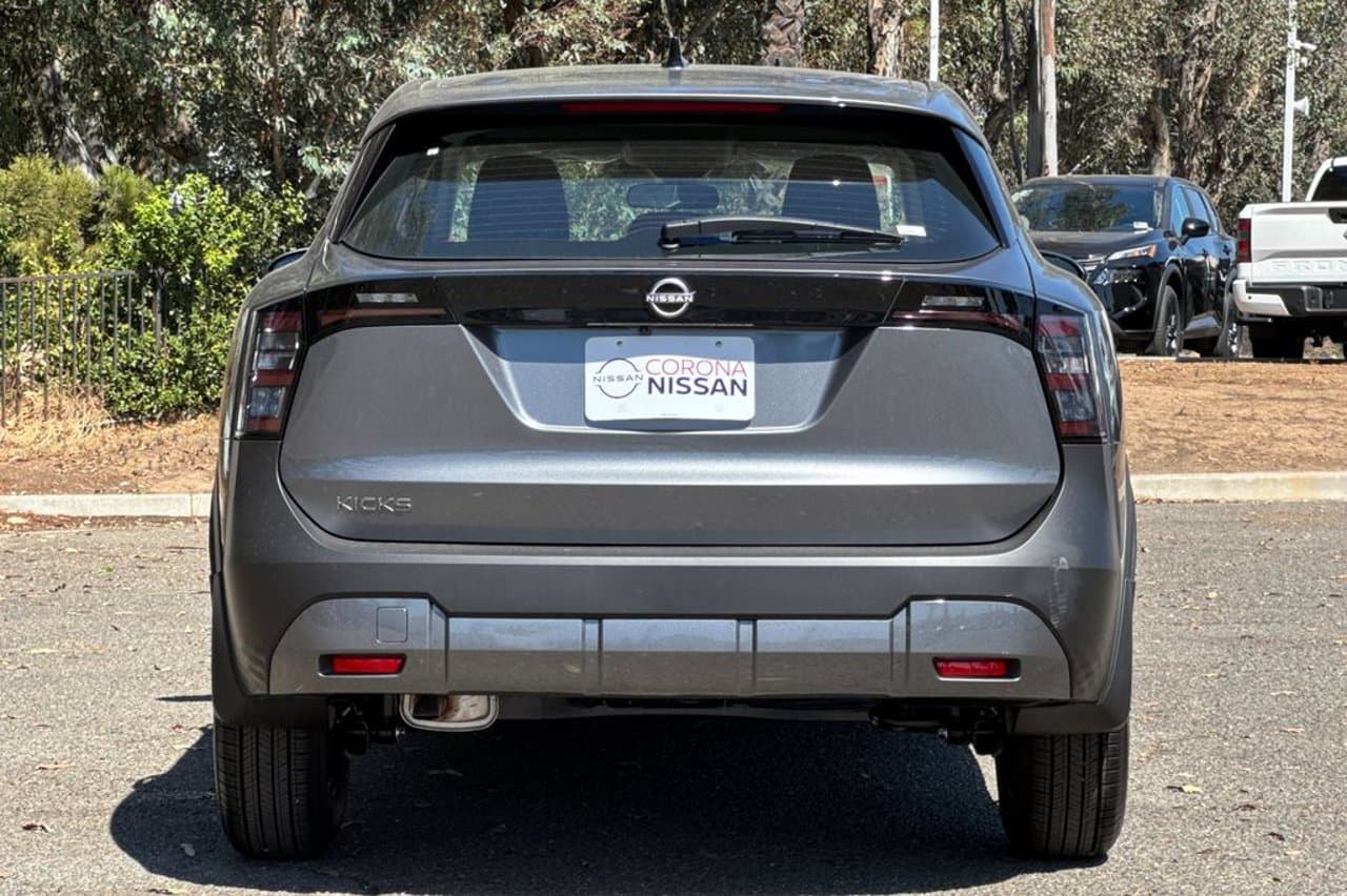 2027 Nissan Kicks S 5
