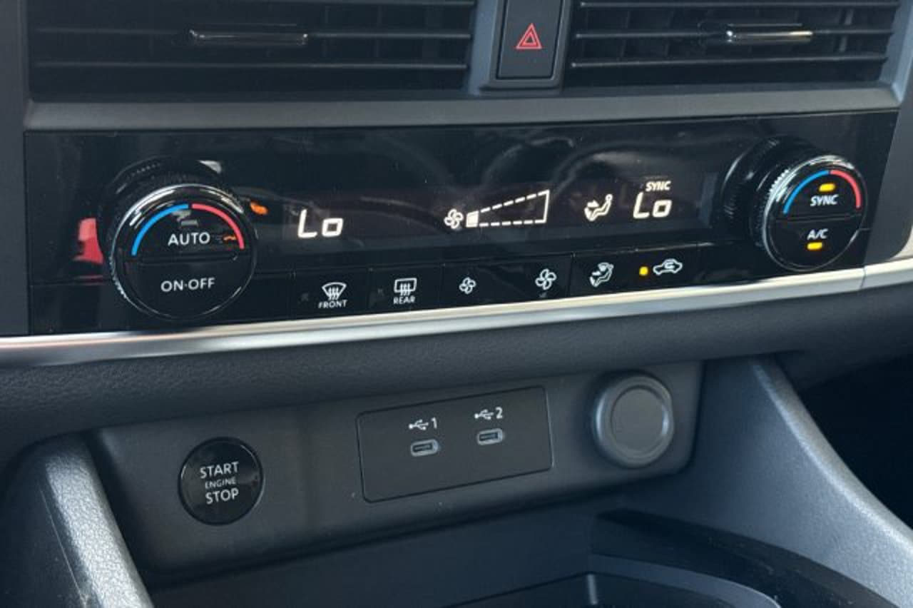 2026 Nissan Rogue SV 17