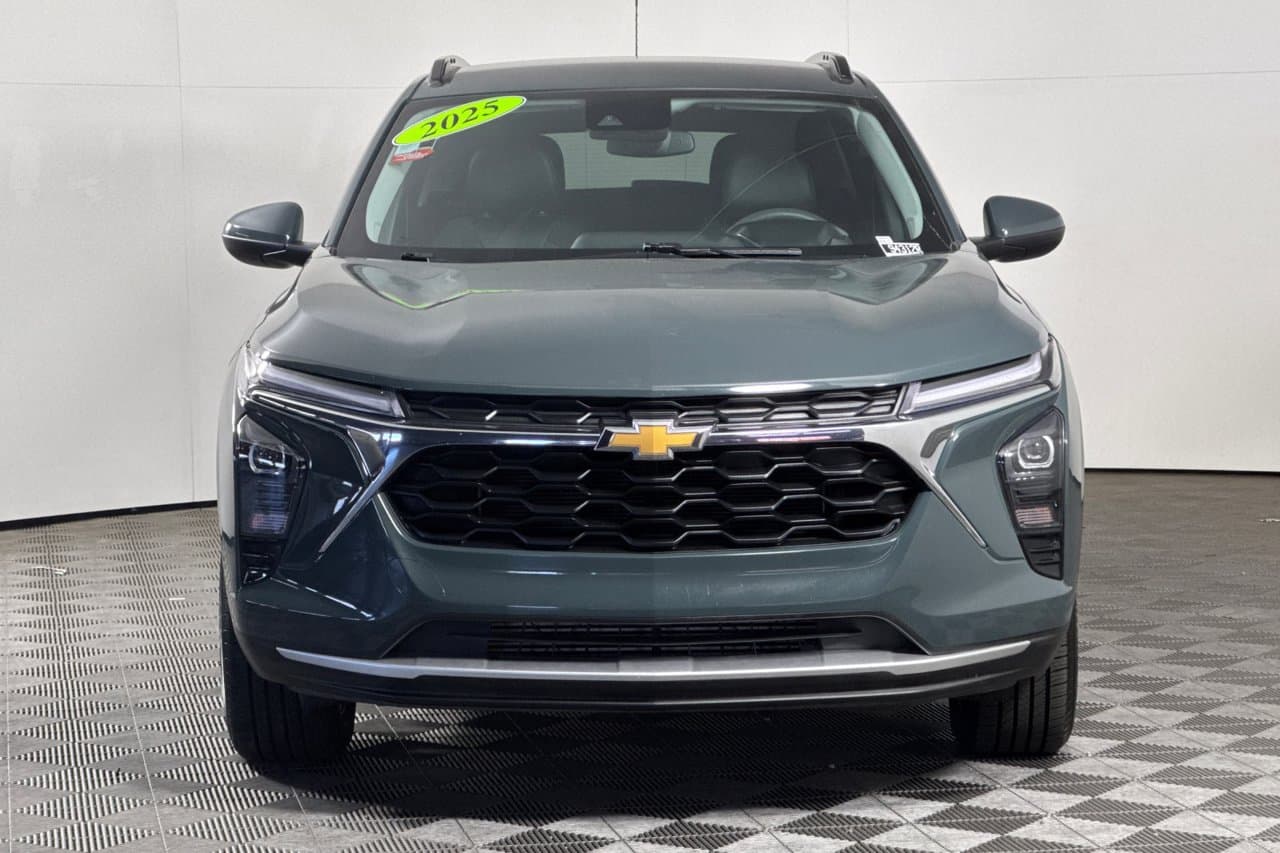 2025 Chevrolet Trax LT 6