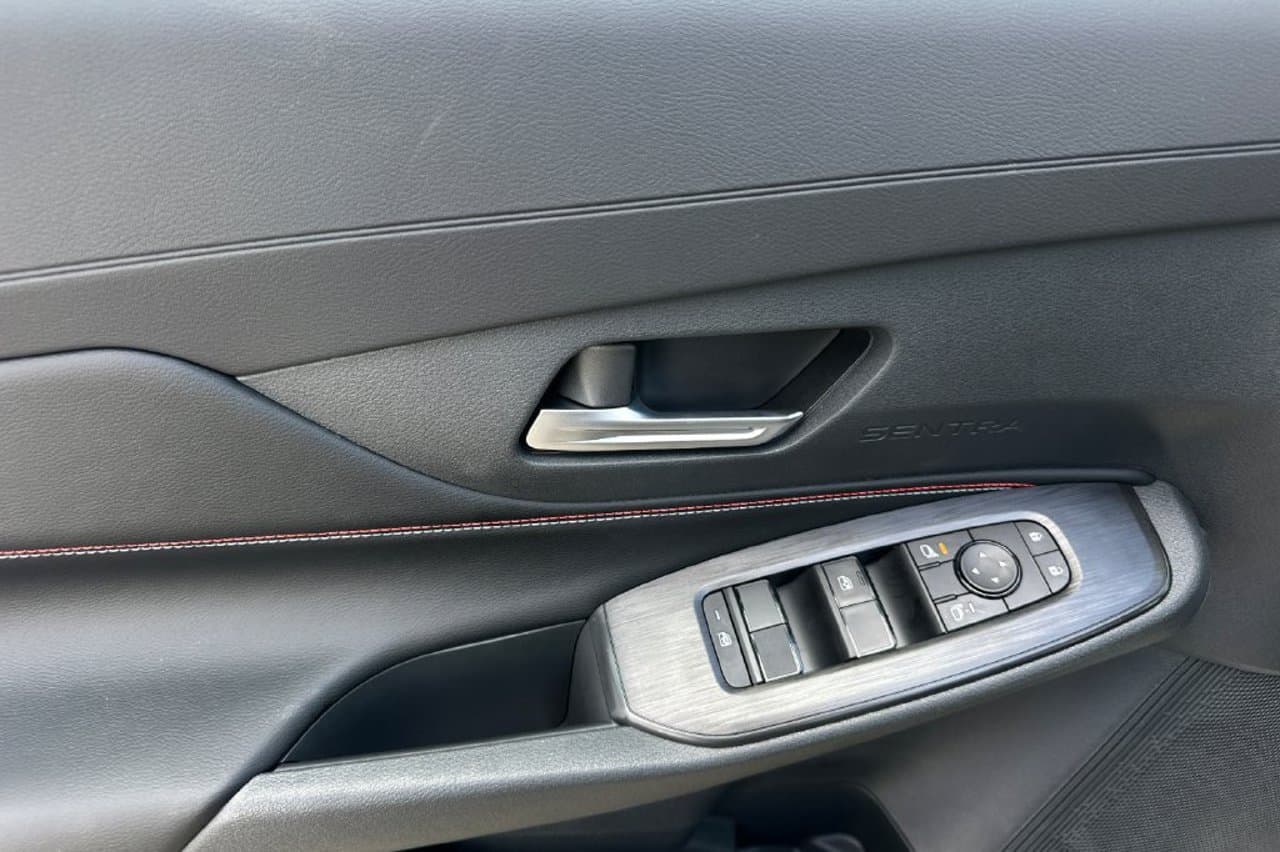 2027 Nissan Sentra SR 9