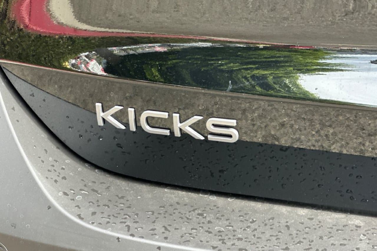 2027 Nissan Kicks SR 23