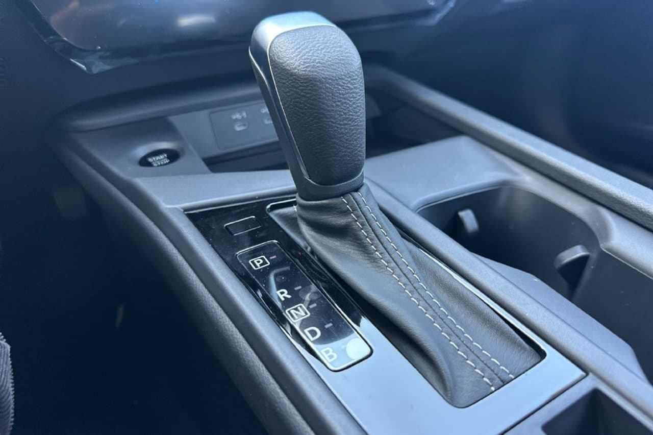 2027 Nissan Sentra SV 17