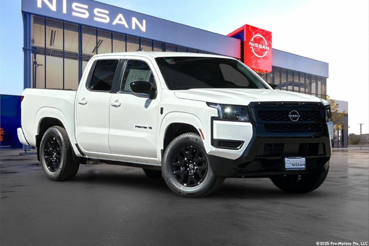 2027 Nissan Frontier SV 2
