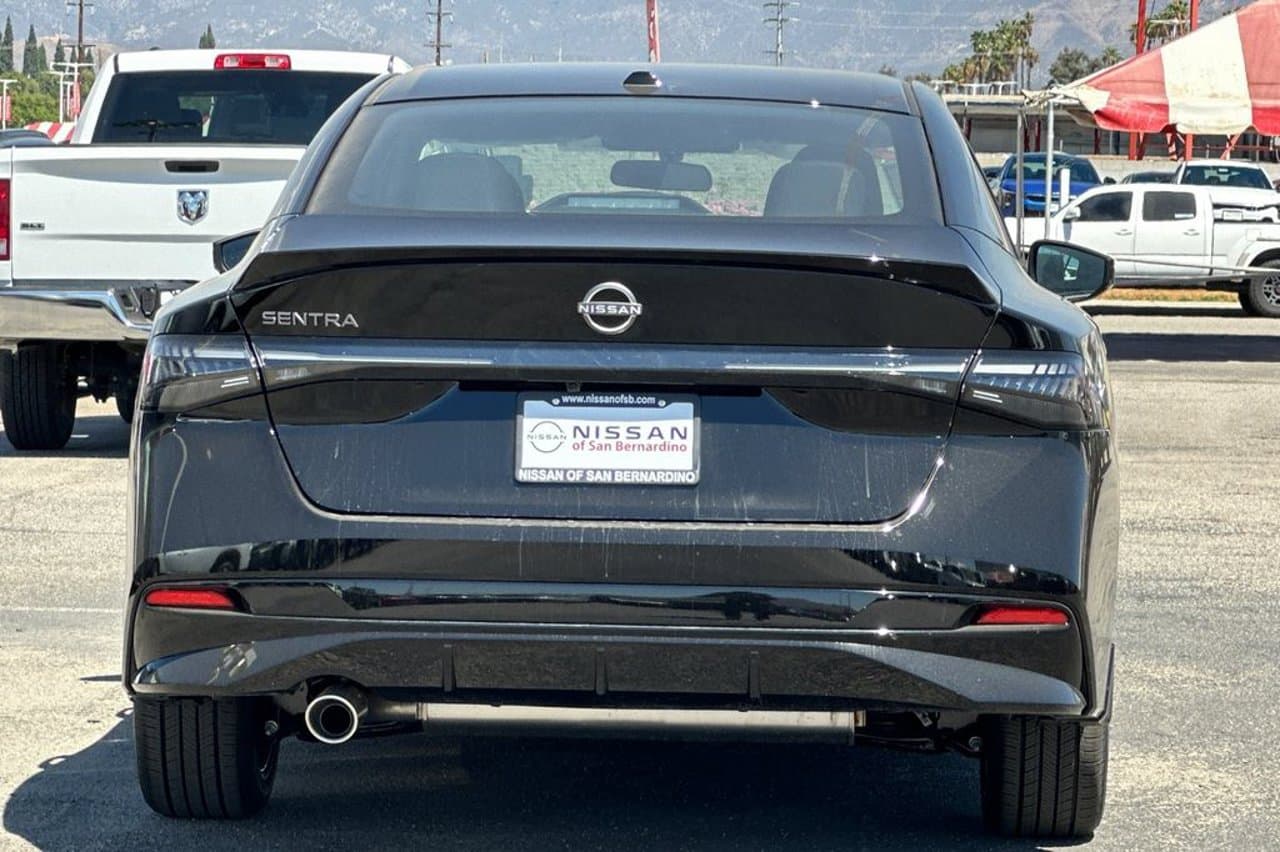 2027 Nissan Sentra SR 4