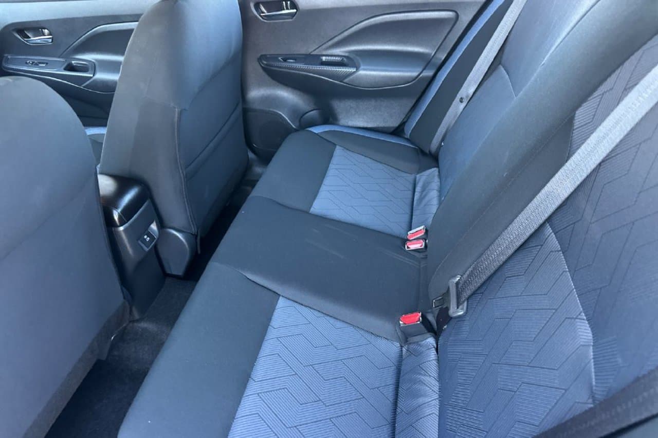 2025 Nissan Versa SV 9