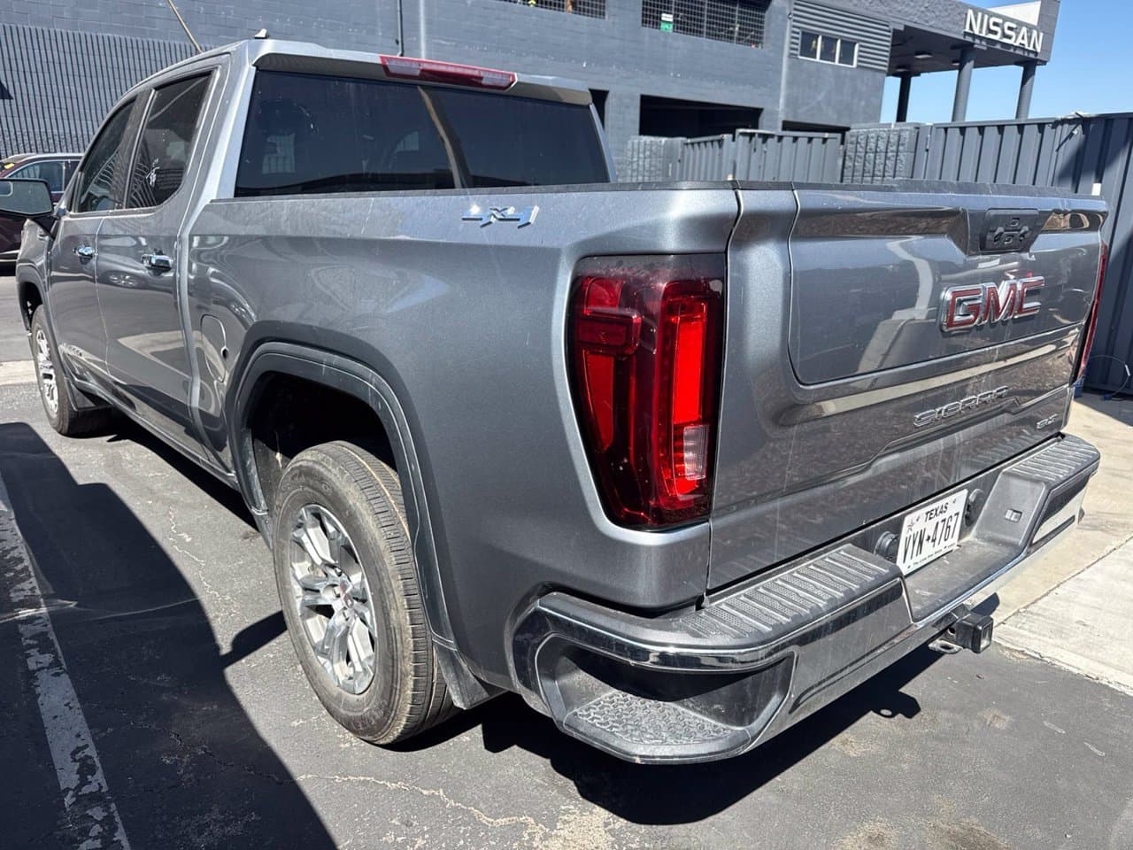 2025 GMC Sierra 1500 SLT 3
