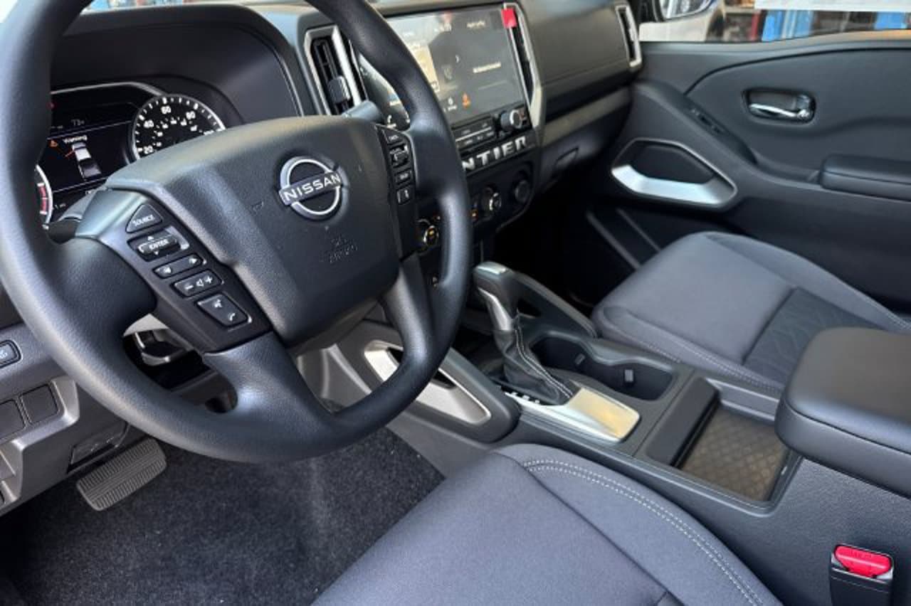 2026 Nissan Frontier SV 7