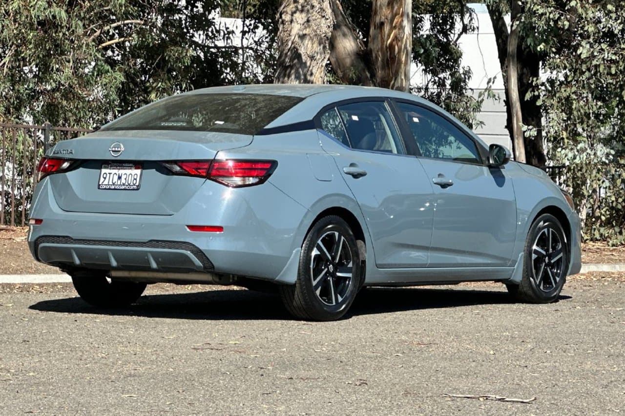 2025 Nissan Sentra SV 4