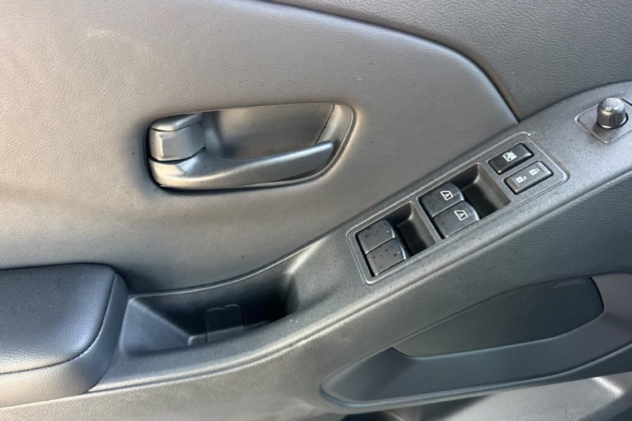 2026 Nissan Frontier SV 9