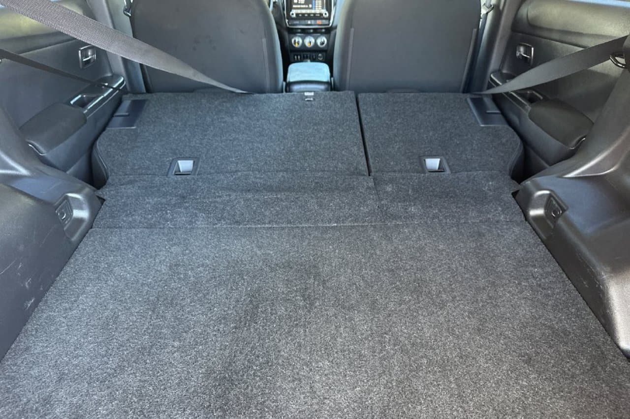 2025 Mitsubishi Outlander Sport 13