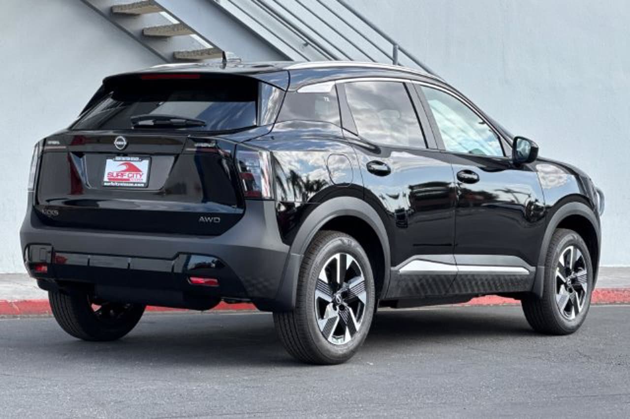 2027 Nissan Kicks SV 3